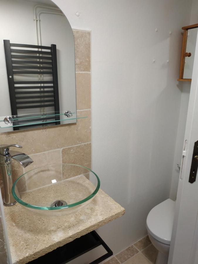 Appart 28M2 Avec Jardin Et Parking Prives, Chambre Separee Milhaud Eksteriør bilde